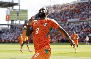 罗马诺：凯西欲投尤文，但尤文更倾向于引进穆阿尼及一名门将