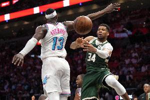 史密斯：字母哥仍是NBA前5球员，与阿德巴约搭档防守将成统治级