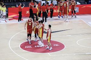 直播吧:世预赛对决中国台北 中国男篮12人阵容维持原状