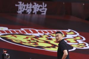 杜锋四次执教广东队获冠军:新秀赛季+连续三冠