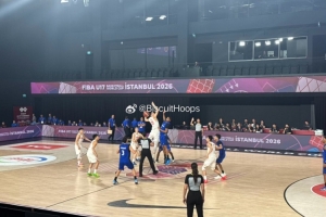 博主：7支球探团队及多所NCAA名校教练观战中国U17对阵委内瑞拉