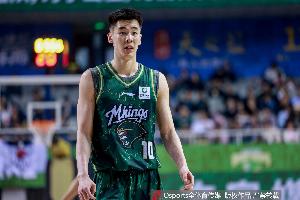 郭昊文即将参赛！国王赌城夏季联赛赛程：7月10日对阵快船 16日对阵凯尔特人